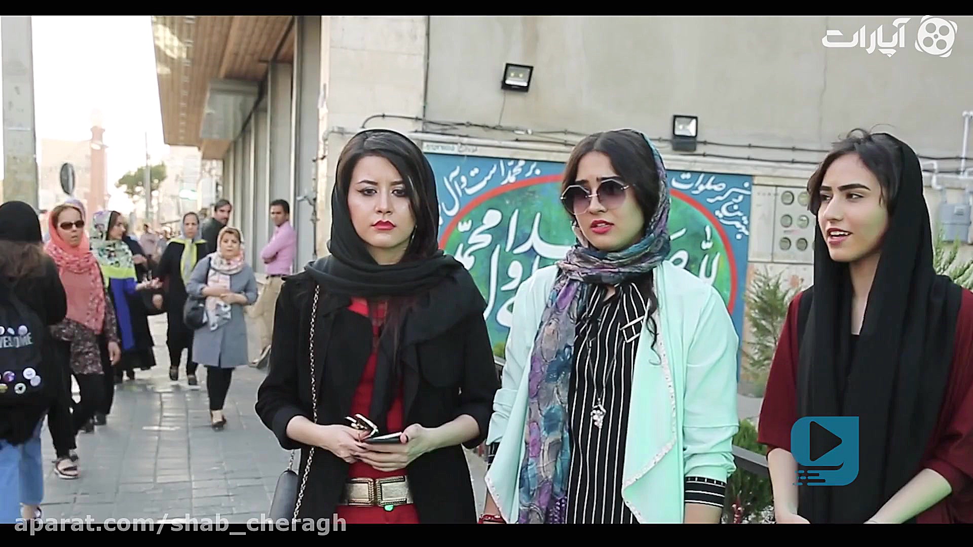 سانسور آدم ها و خانمی که کشته...