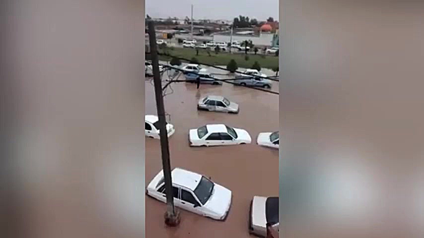آبگرفتگی شدید و غرق شدن ماشین...
