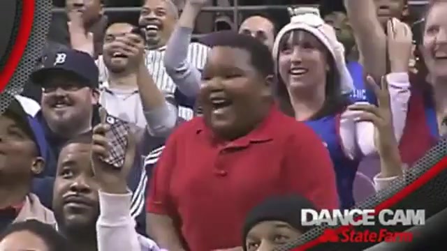 every body dance now!wow