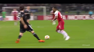 مقایسه حرکات لاکازت و هری کین...