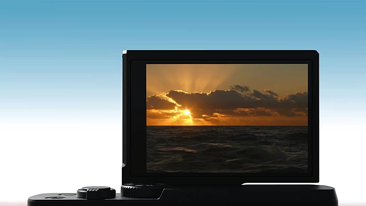 ویدیو معرفی دوربین Panasonic L...