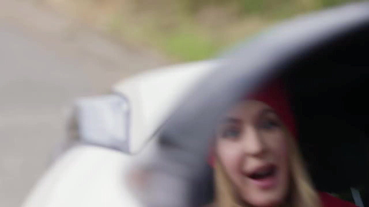 ویدیو سارا..با ماشین رد شدن از...