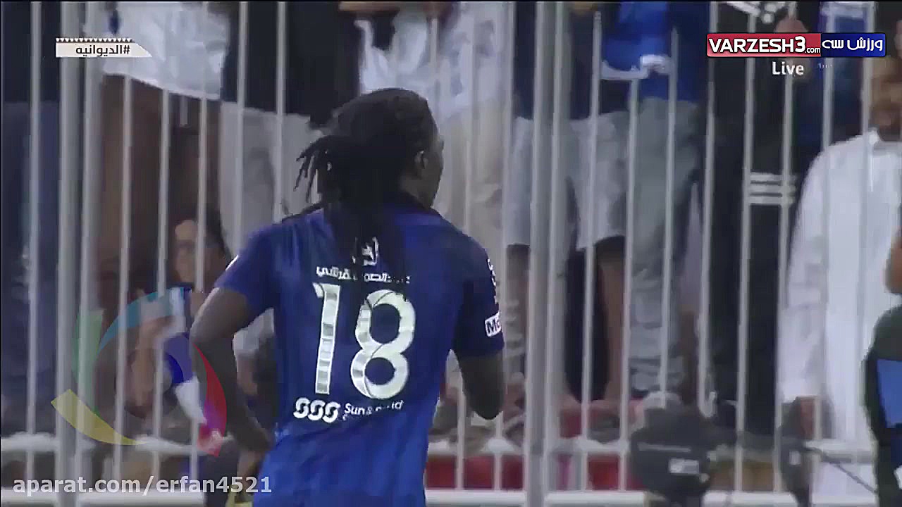 فرار توپ جمع کن از خوشحالی بعد...