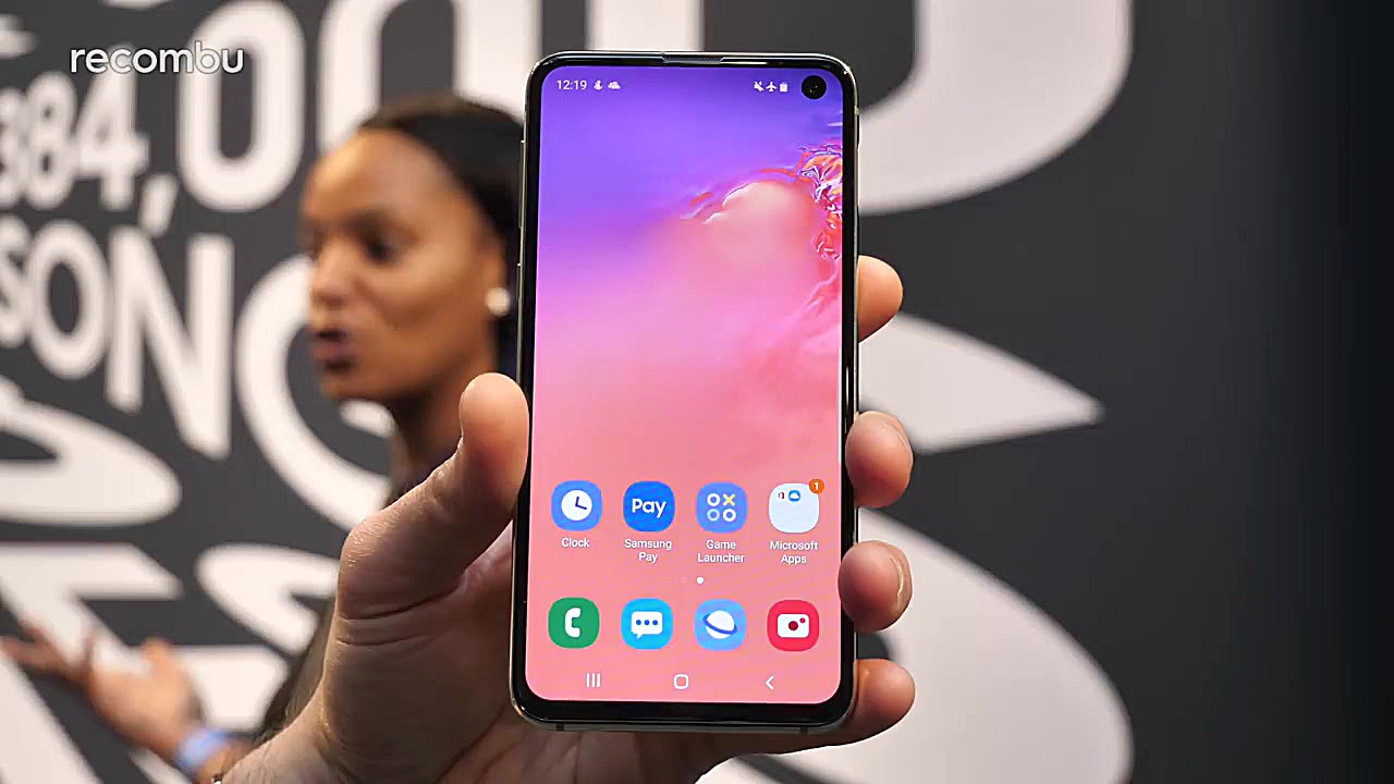 نگاهی نزدیک به گوشی سامسونگ Sa...