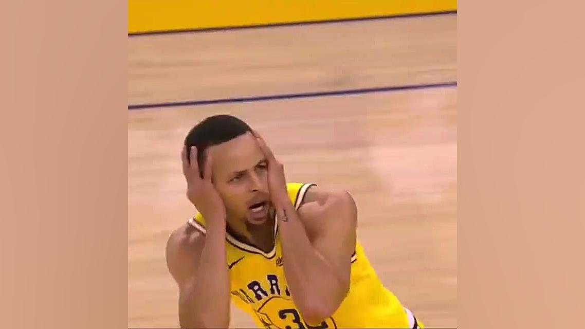 دانکی از استفن کری