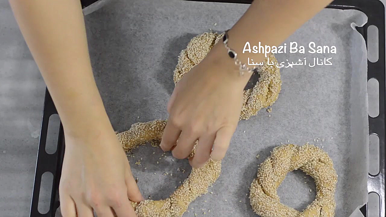 طرز تهیه نان سیمیت ترکیه ای، ن...