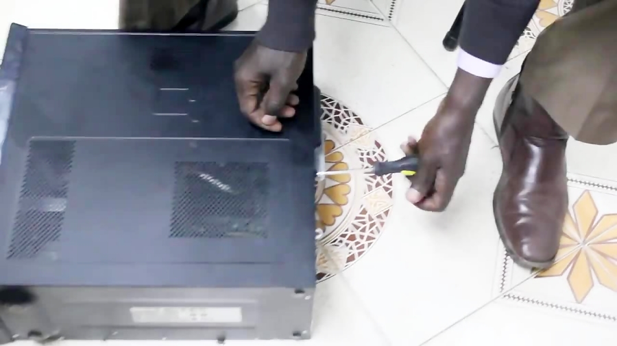 How to Connect Multiple Case Fans