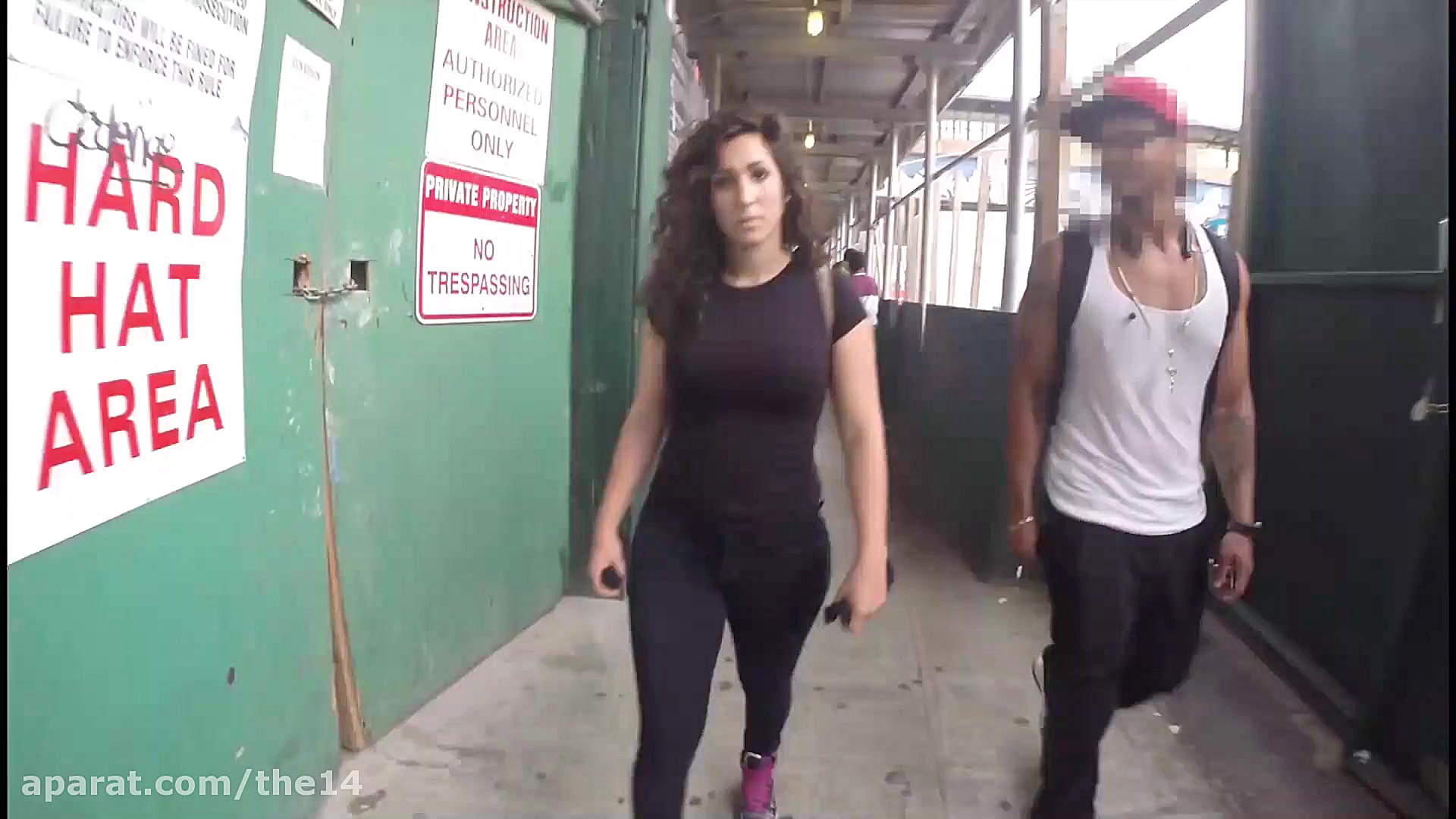 ویدئویی جنجالی از پیاده روی با...