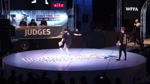 احمدرضا فلسفی مقابل حریف استرا...