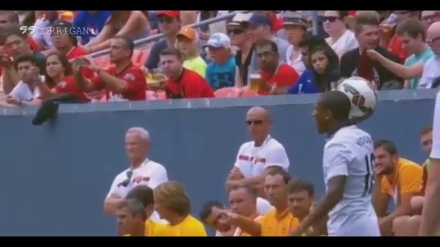 مایکل کین مقابل آس رم