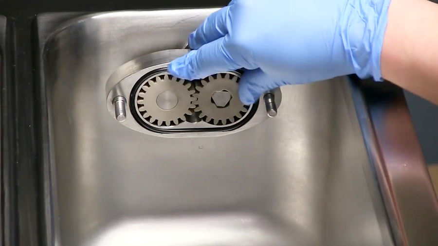 Spaceman Torque Assembly Using Spaceman USA Soft Serve Ice Cream Machine with Air Pump Assembly