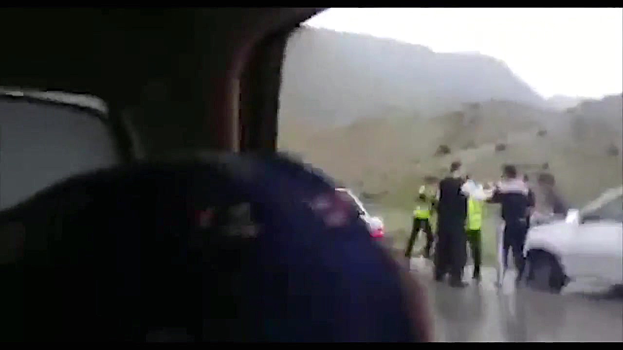 فیلم کتک کاری مامور پلیس راه ک...