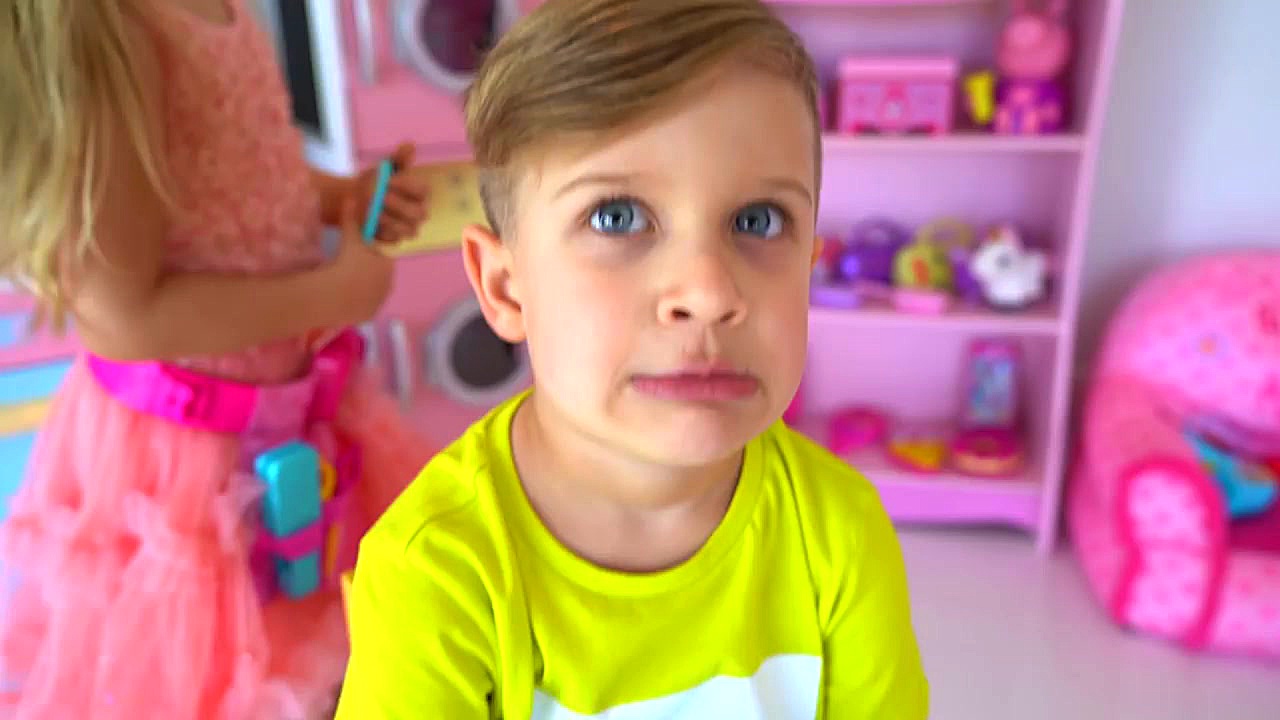 دیانا سالن آرایشی باز میکنه