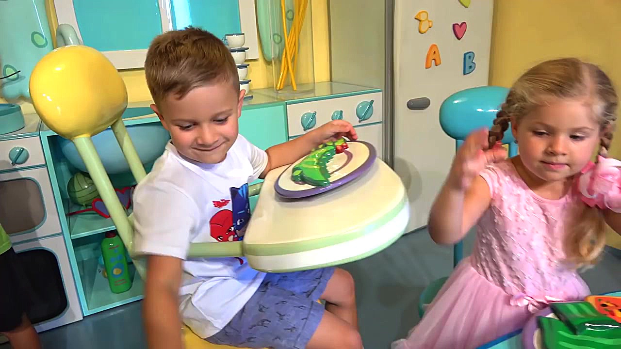 دیانا و روما در شهر بازی پپا پ...