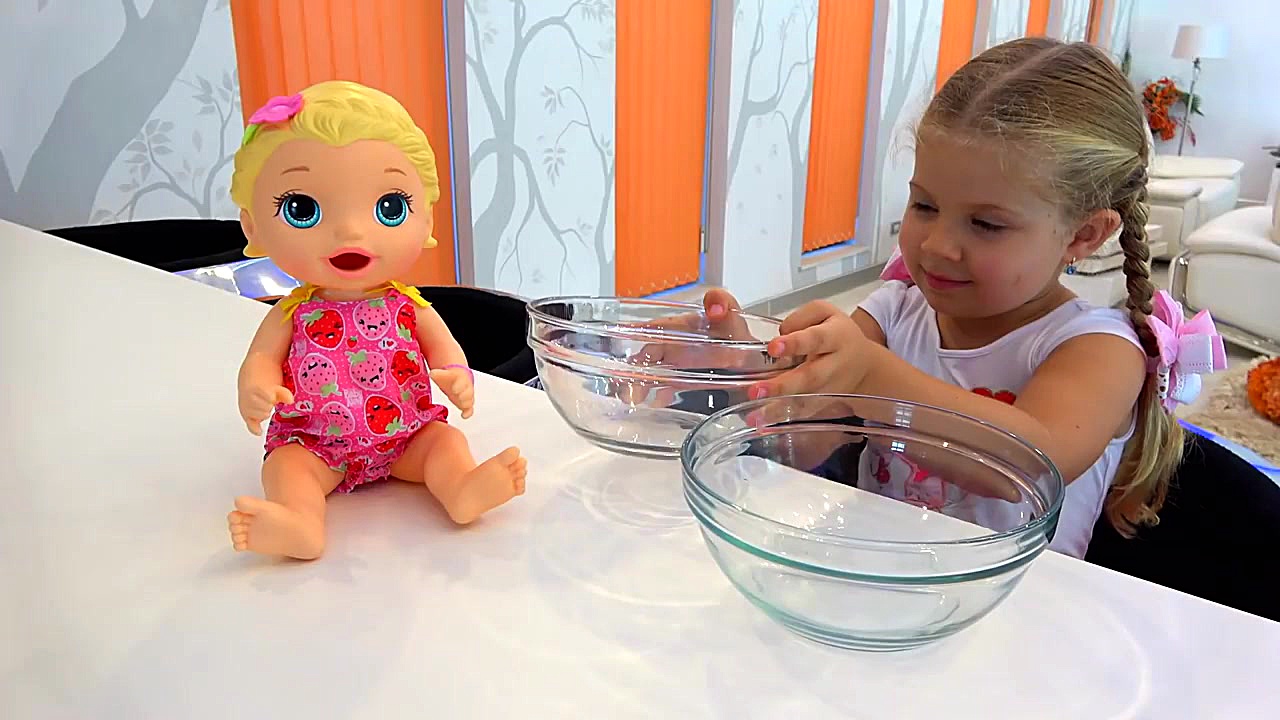 دیانا و یه روز عالی با عروسک ه...