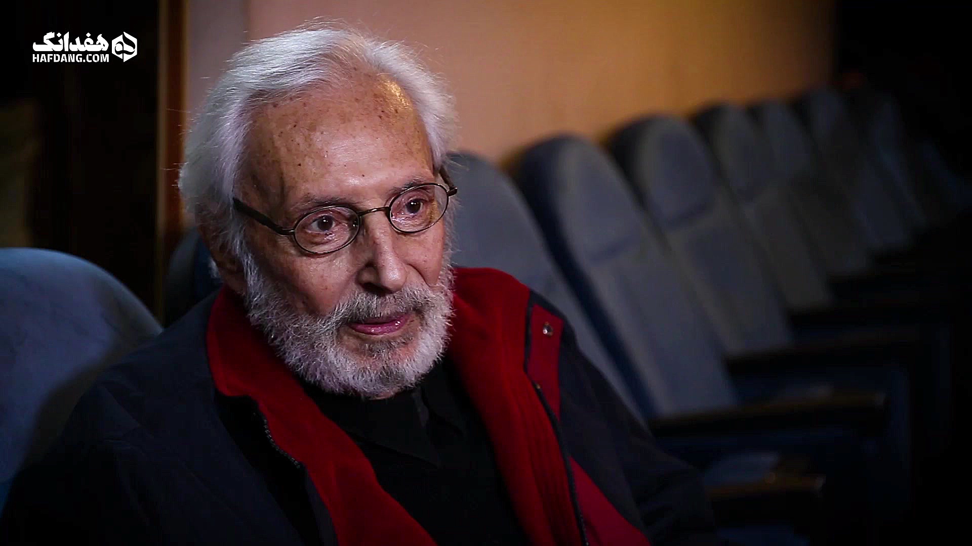 گفتگوی منتشر نشدهٔ هفدانگ با ج...