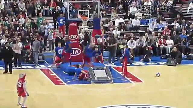 حرکات نمایشی بسکتبال