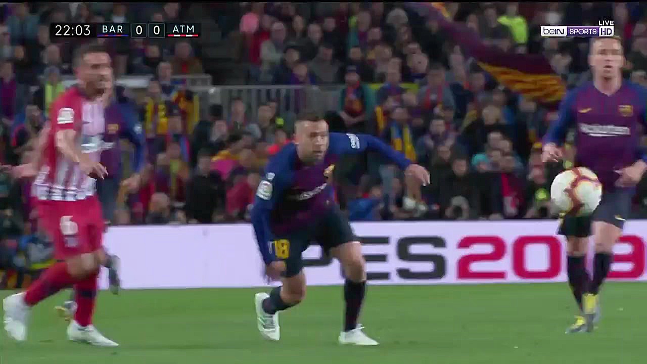 نیمه اول بازی بارسلونا  اتلتیک...