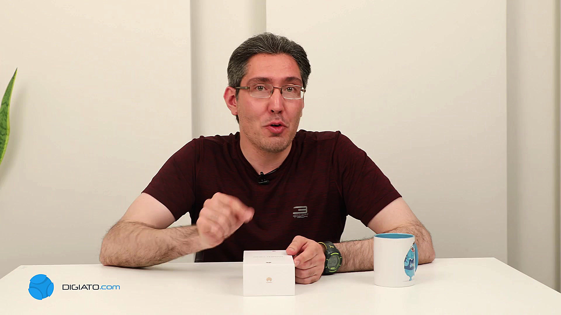 جعبه گشایی و نگاه نزدیک دیجیات...