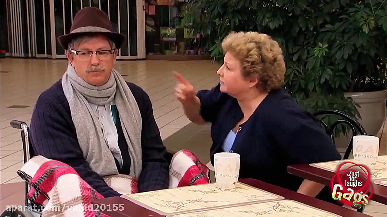 دوربین مخفی خنده دار پیرمرد زب...