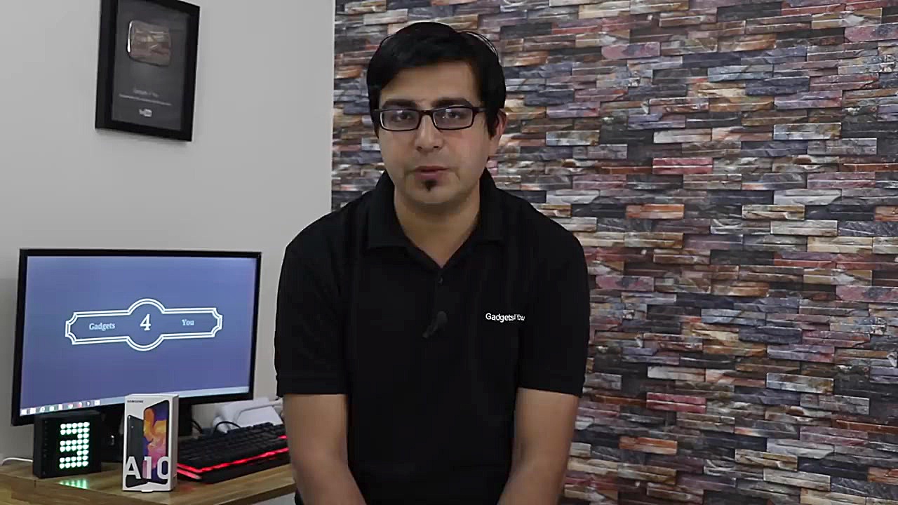 Samsung Galaxy A10 Unboxing An...