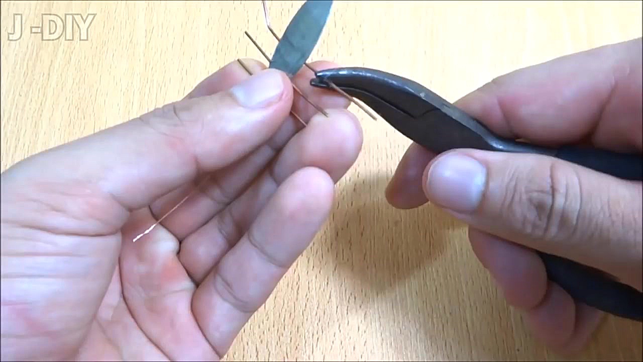 C&oacute;mo Hacer un Mini Robo...