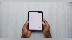 گوشی سامسونگ Galaxy Fold از زا...