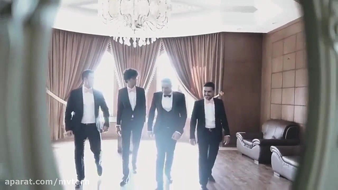 244 آموزش قرار دادن تصویر در ا...