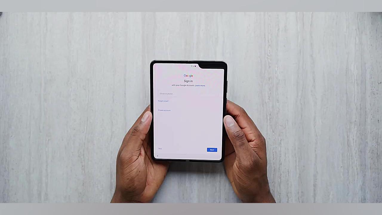 گلکسی فولد تلفنی با قابلیت خم...