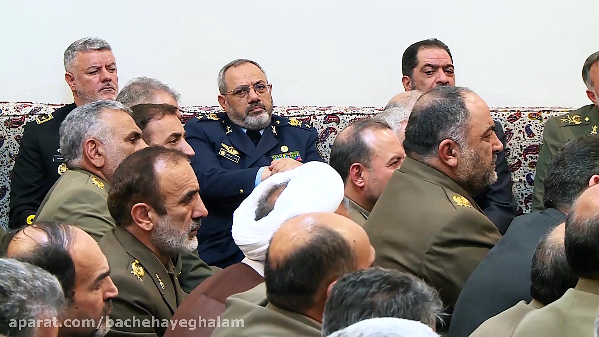 دیدار رهبر انقلاب با فرمانده ک...