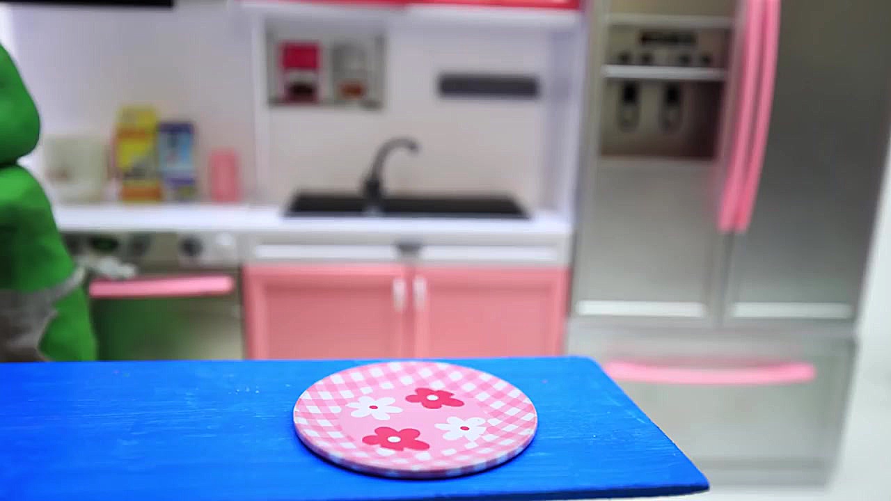 برنامه کودک: بچه سبز یه ساندوی...