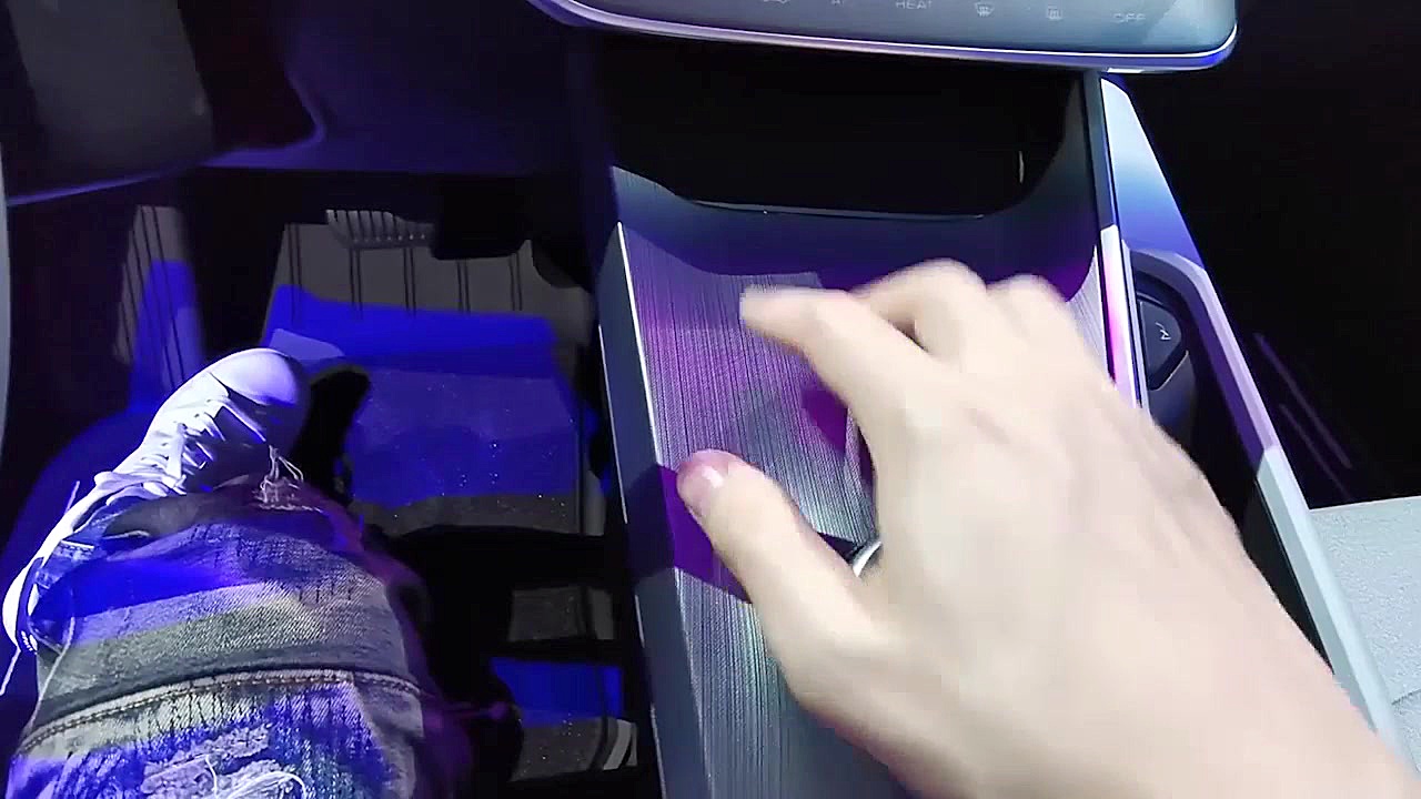 خودروی تمام برقی جیلی جئومتری...