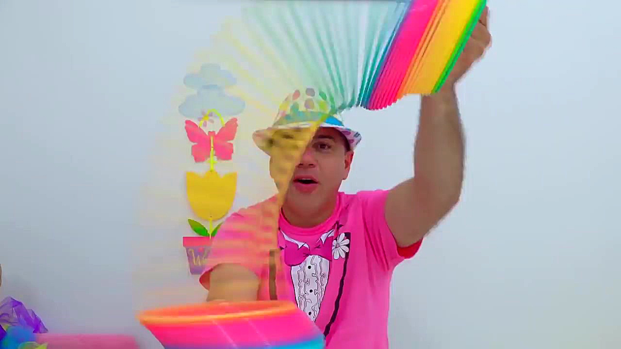 استیسی و بابایی به دنبال تخم م...