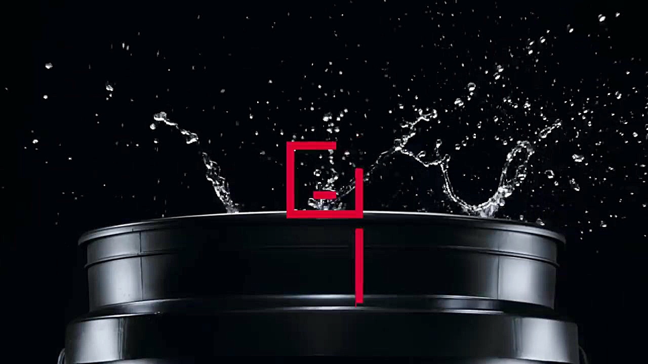 تیزر وان پلاس برای ضد آب بودن...