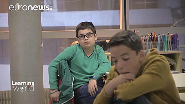 آیا آموختن زبان خارجی تأثیری ب...