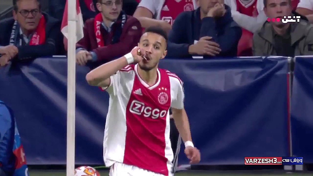 افطار کردن نصیر مزروعی هافبک آ...