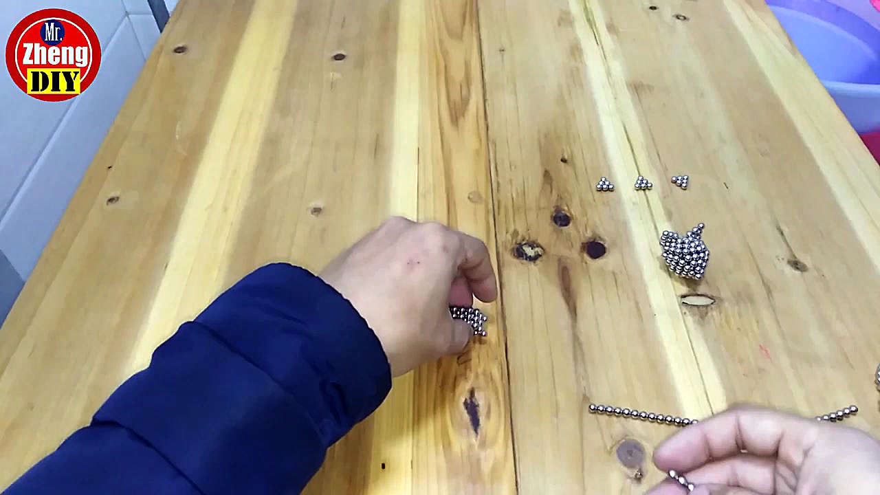 How to make a cute cat with a...