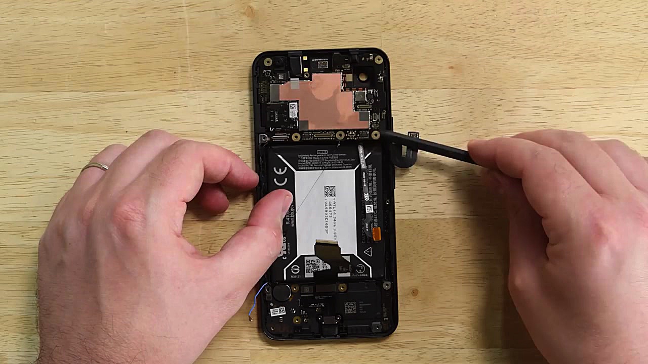 کالبدشکافی گوشی پیکسل 3a توسط...