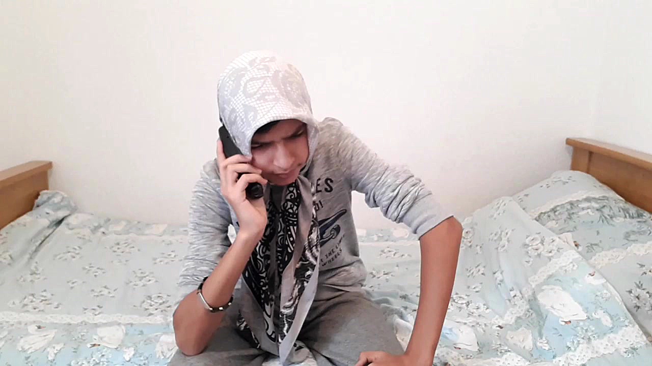 وقتی گوشیت شارژ تمام کنه بدبخت...