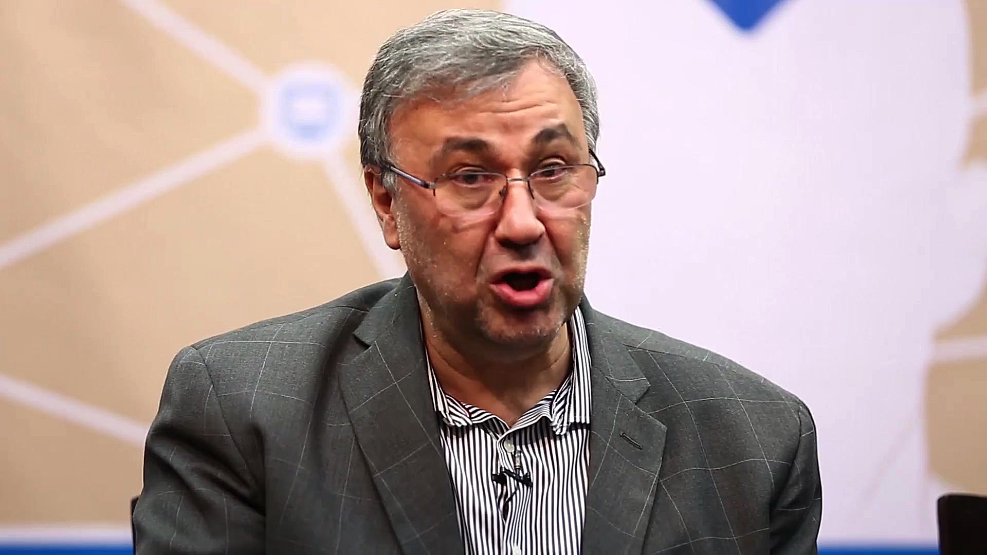 فیلم کامل چهاردهمین نشست نقد و...