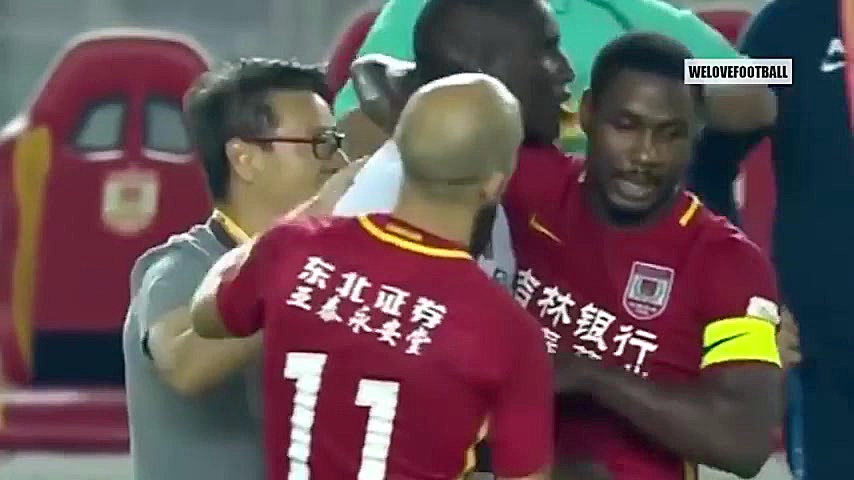 نژاد پرستی در دنیای فوتبال