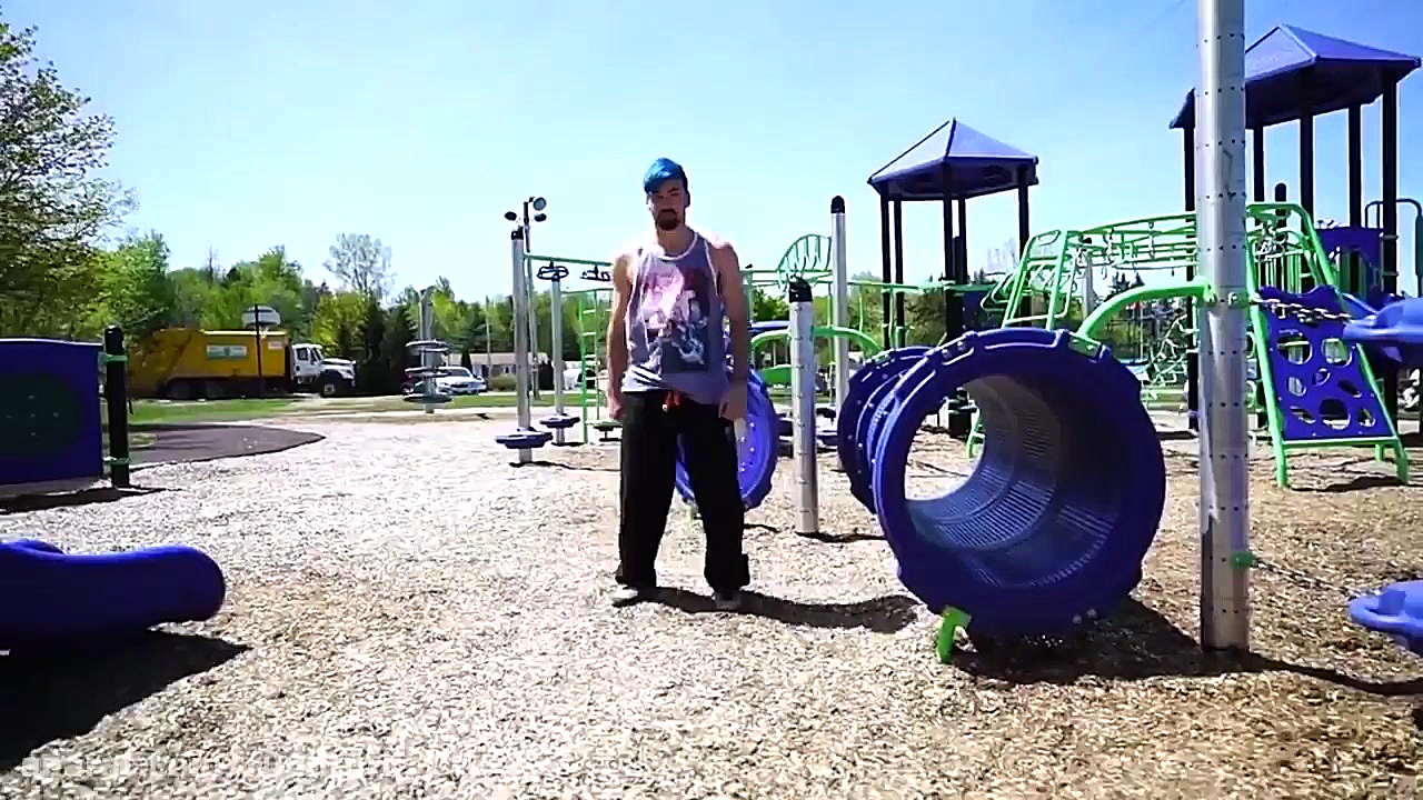 حرکات پارکور و دویدن آزاد