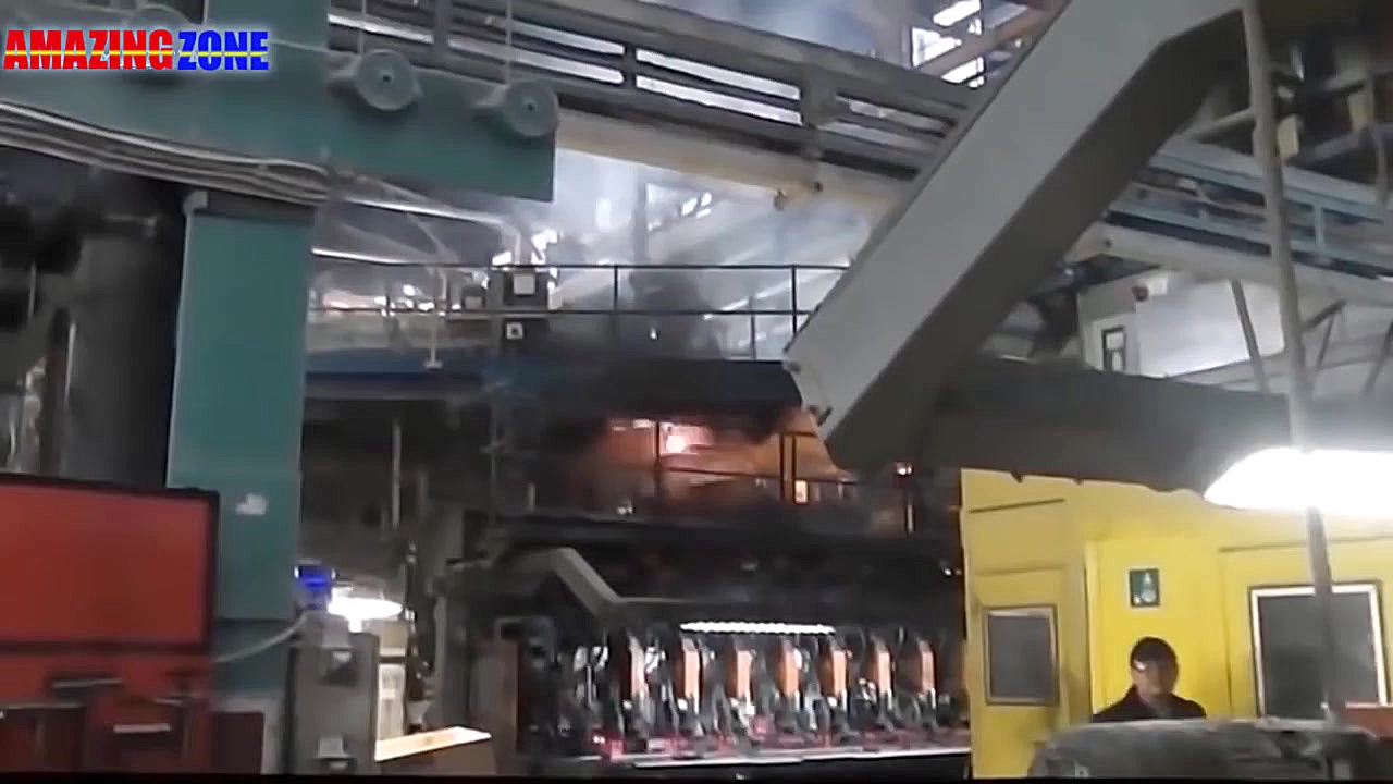 تولید تماشایی بطری شیشه ای