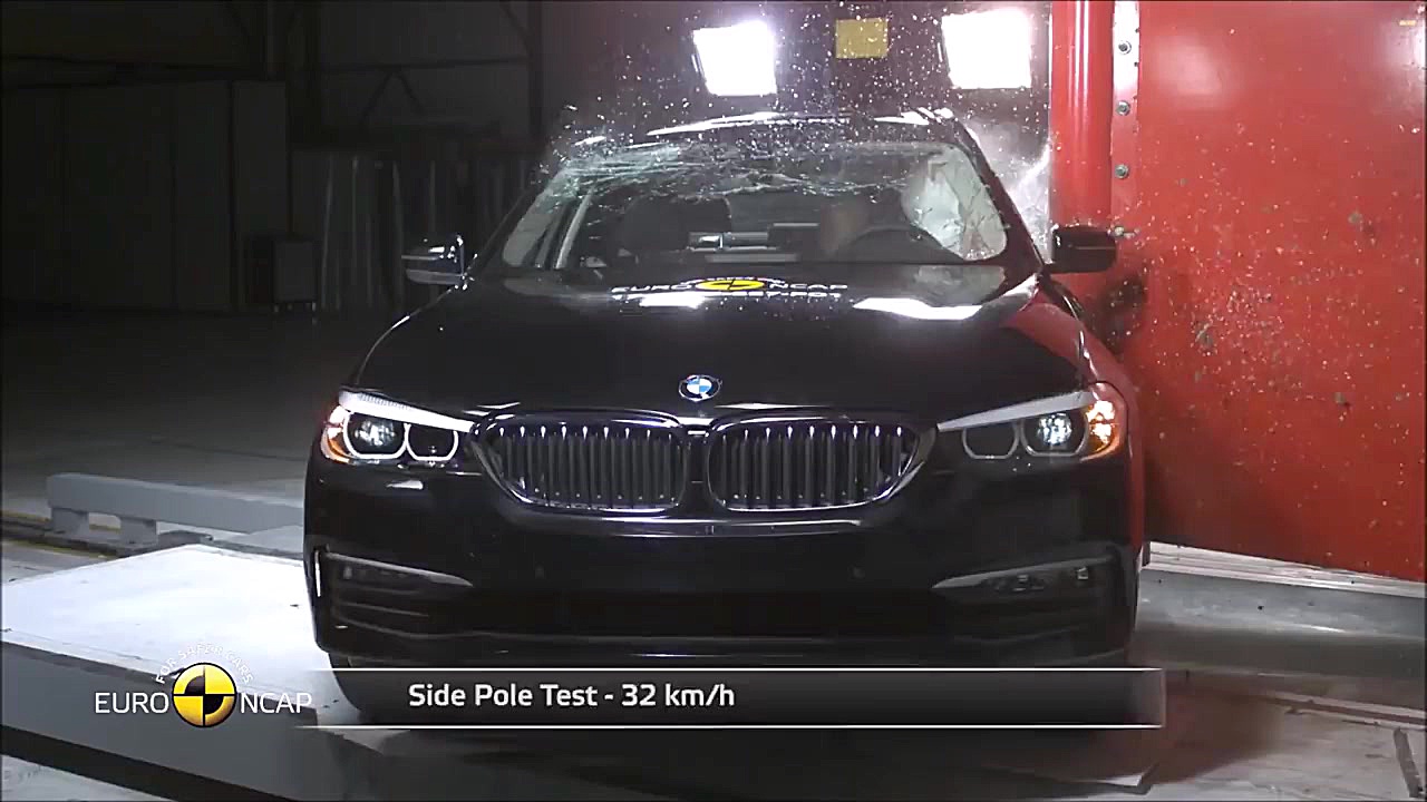 تست تصادف سری 5 ب ام و