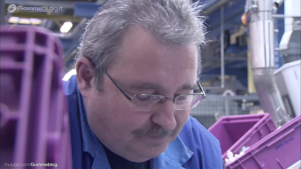 خط تولید و اسمبلی موتور های دی...