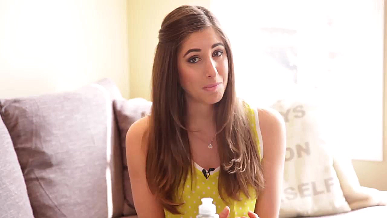 چگونه قاب گوشی را تمیز کنیم؟