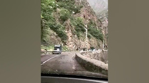 جاده چالوس و بارون