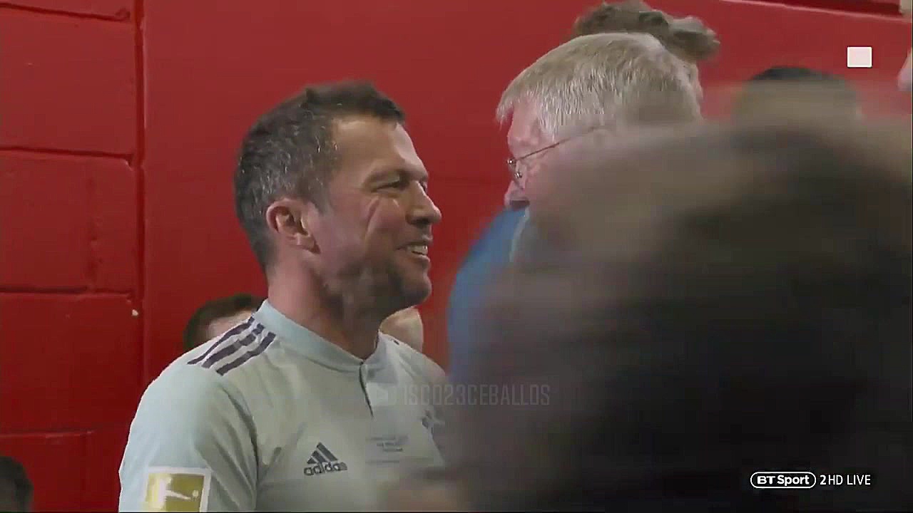 Man Utd Legends vs Bayern Muni...