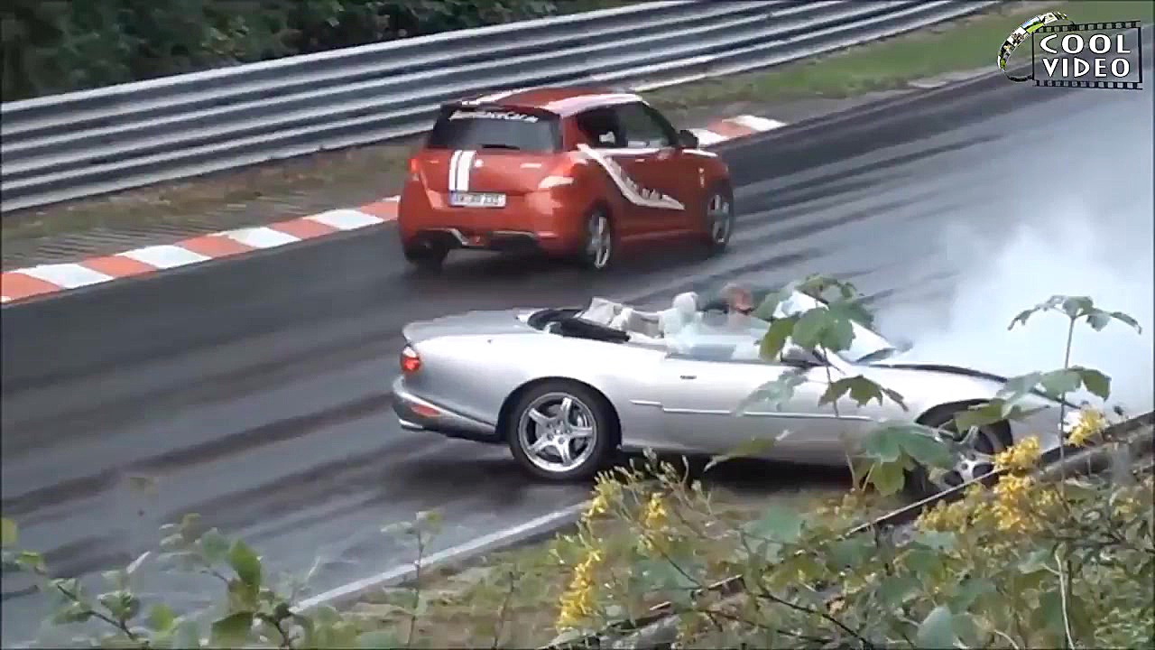 تصادف ماشین های میلیاردی Спорт...