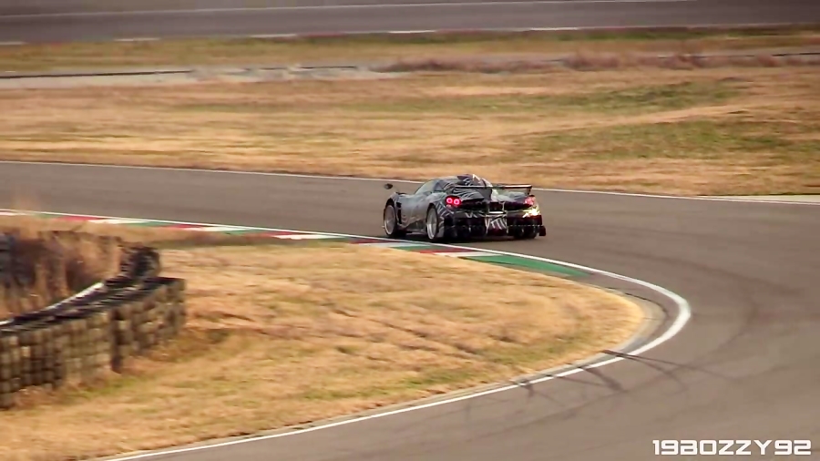 پاگانی هوایرا دراگون با پوشش ه...